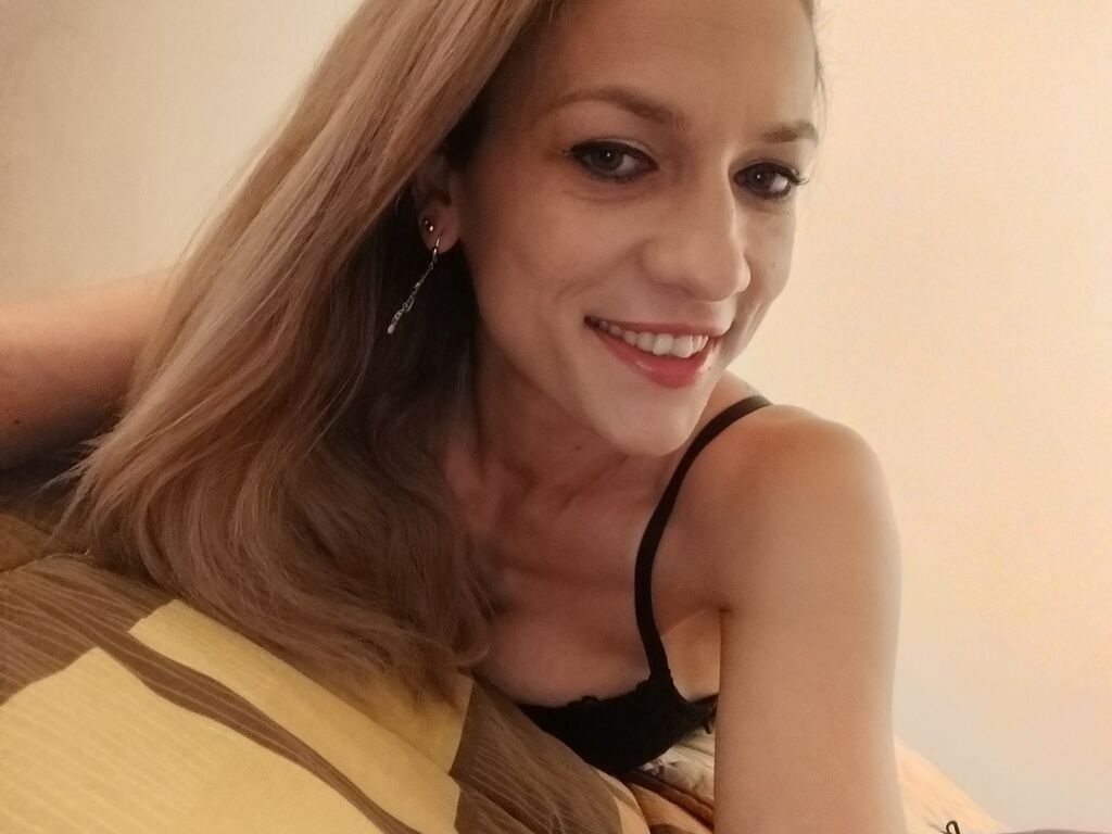 Isaa Bella